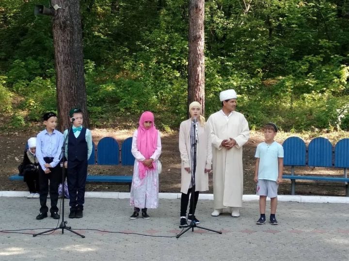 Видеоролик: на Билярском Святом ключе состоялся праздник "Родниковый рай-Чишмэле Жэннэт"