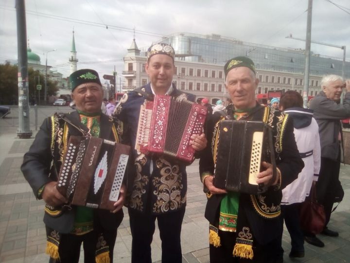 Гармонисты из Алексеевского района выступили в Казани на Дне республики