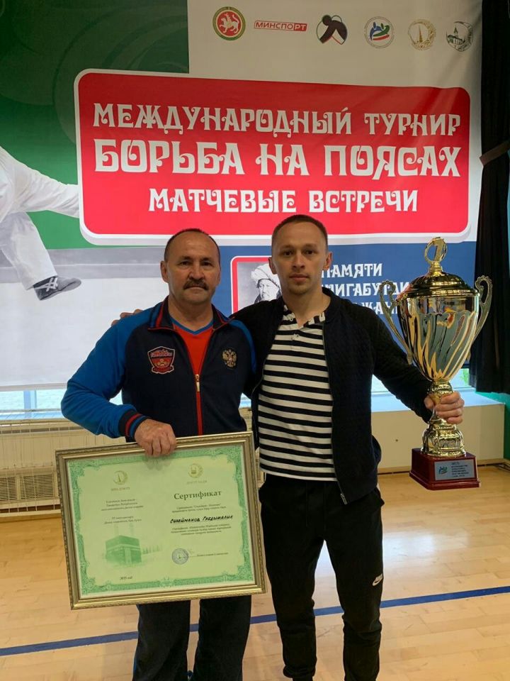 Борец Габдыжалил Сулейманов выиграл путевку на хадж в Мекку!