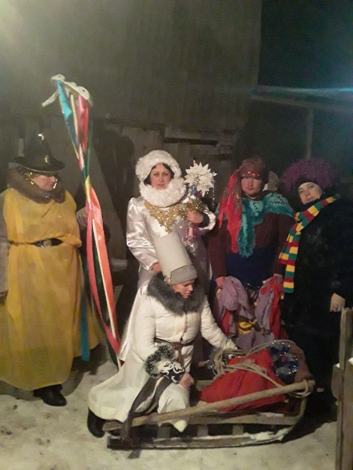 В Ялкыне прошли колядки в Старый Новый год
