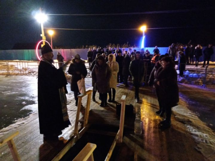 В Крещенскую ночь Алексеевцы пришли к Ахтырскому колодцу