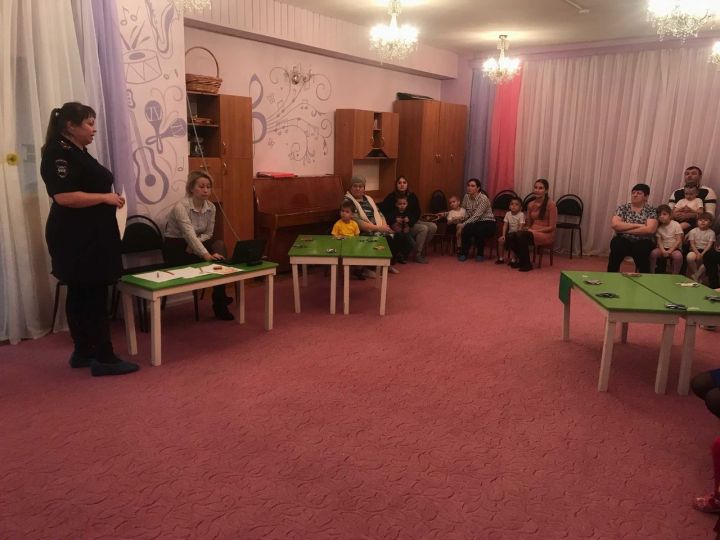 В Алексеевском детском саду "Березка" для воспитанников проведено мероприятие по ПДД