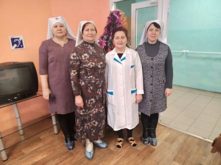 Сестры милосердия посетили пожилых людей в Большеполянском интернате
