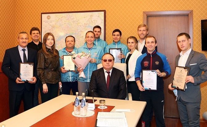 Председатель Счетной палаты РТ наградил алексеевского тренера