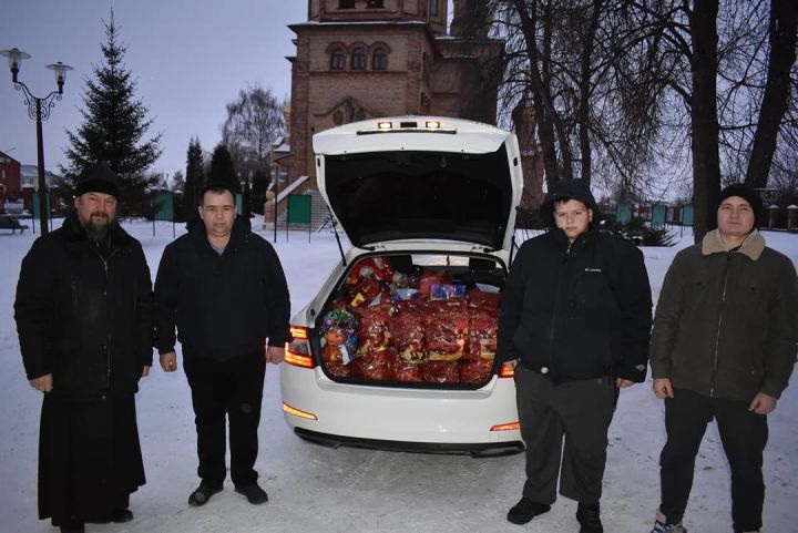 Алексеевец собрал 80 тысяч рублей на новогодние подарки для больных детей, проходящих лечение в ДРКБ