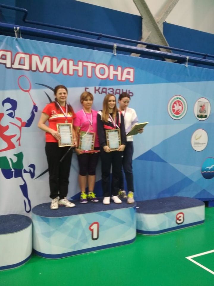 В Казани состоялся турнир по бадминтону среди любителей