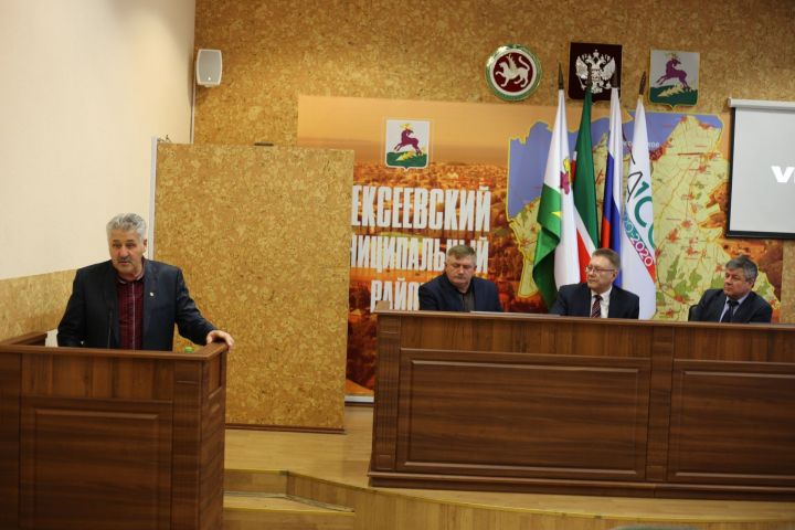 Аграрии Алексеевского района представили рабочие планы подготовки к весенне-полевым работам