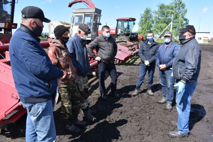 Аграрии Алексеевского района приступили к заготовке кормов