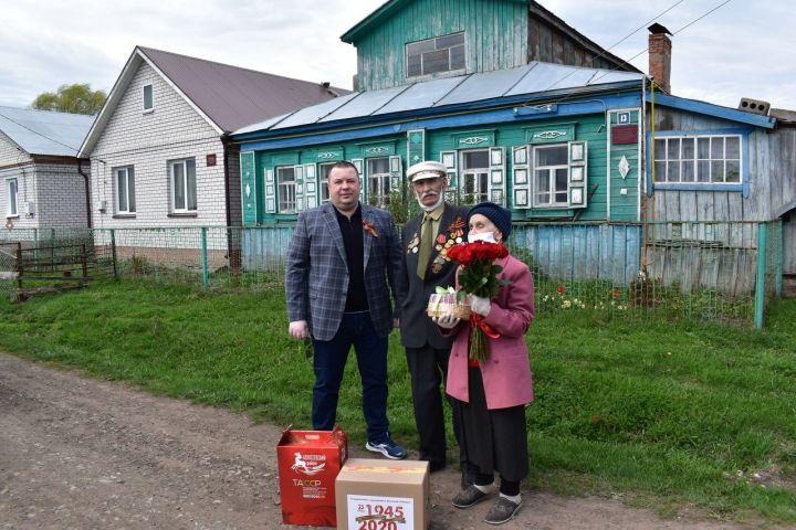 Сергей Демидов поздравил ветеранов Великой Отечественной войны с приближающимся праздником