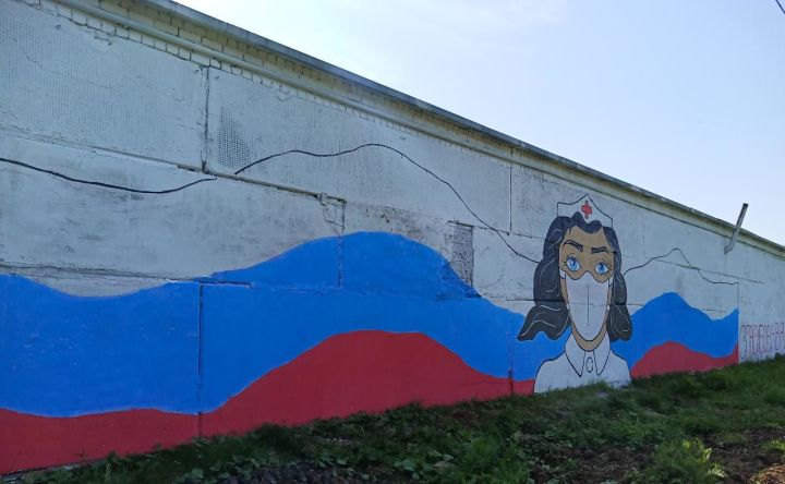 Алексеевская молодежь создала большое граффити в честь медиков