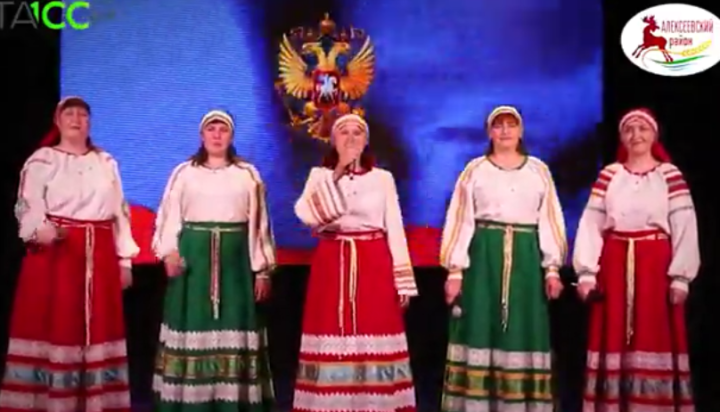 Видео: Отдел культуры подготовил ко Дню России праздничный концерт на четырех языках