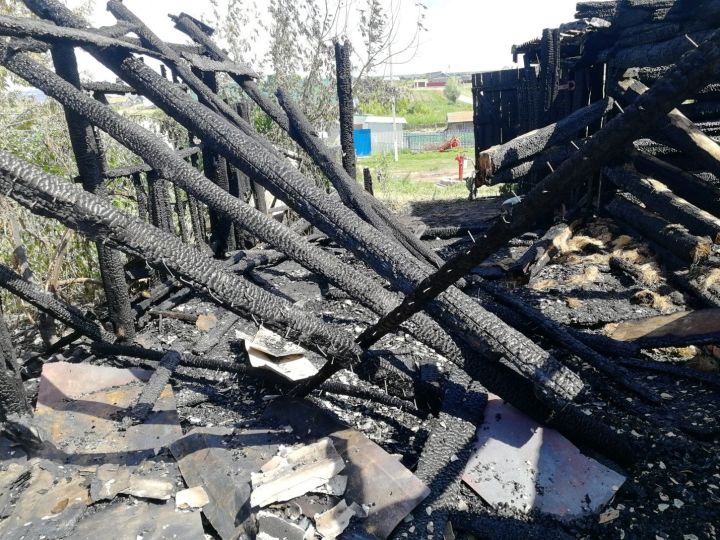 В Алексеевском районе случилось 2 пожара