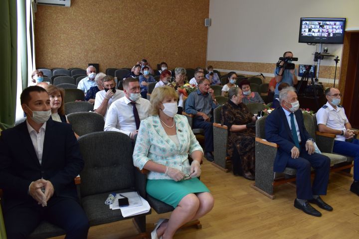 Сегодня в райцентре состоялось 41 заседание Совета Алексеевского района третьего созыва