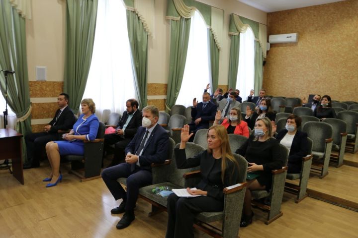 В Алексеевском состоялось первое заседание Совета Алексеевского муниципального района четвертого созыва.