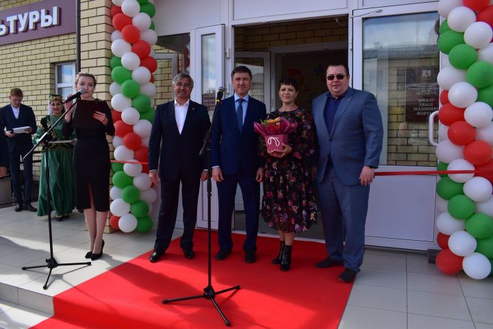 В Билярске открыли сельский Дом культуры на 300 мест