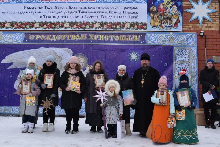 Видеорепортаж: парад Рождественских звезд и утренник воспитанников воскресной школы
