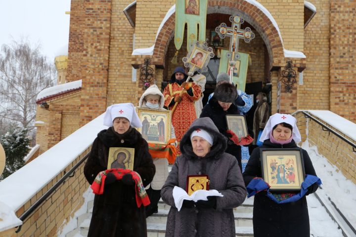 Православные христиане во вторник отметили один из любимых праздников - Крещение Господне или, как его называют по-другому - Богоявление