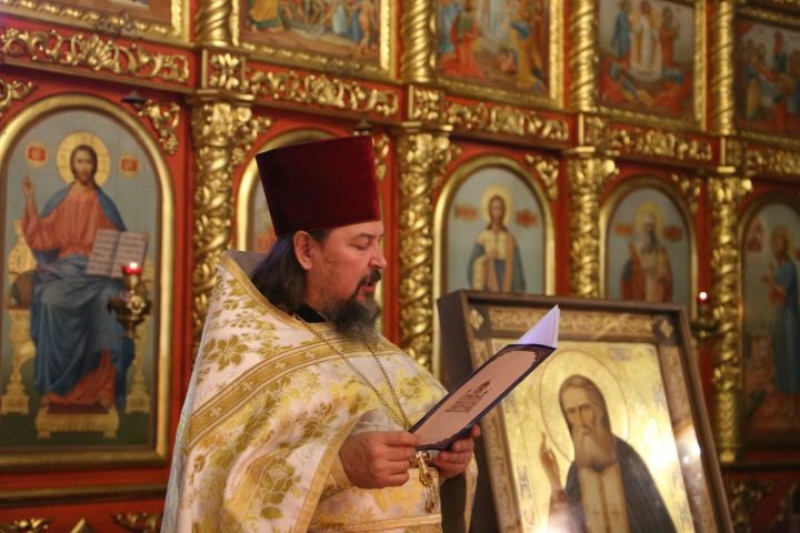 Православные Алексеевского встретили Рождество Христово