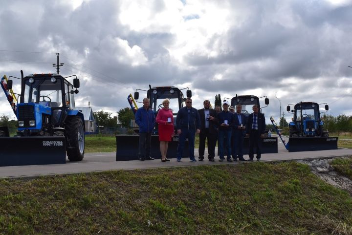 Девять сельских поселений Алексеевского района обеспечены тракторами "Беларус"