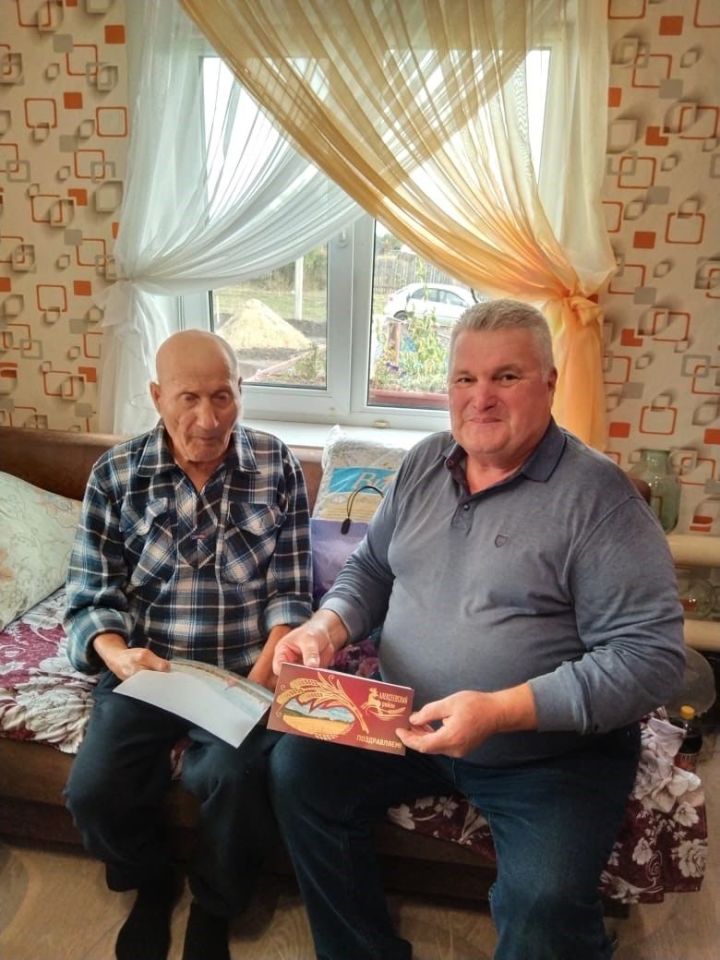 Житель Билярска Паранев Сергей Семенович отметил свой  90-летний юбилей