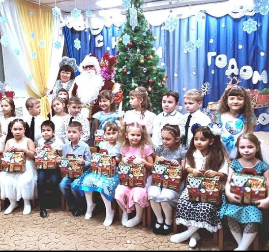 Более 5000 ребят Алексеевского района получат подарки от администрации муниципалитета