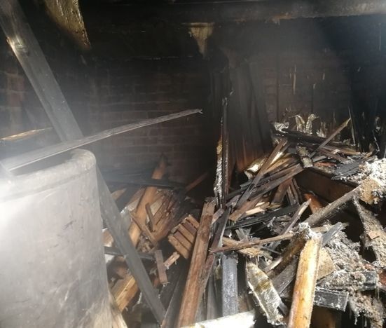 У жителя Алексеевского огонь уничтожил баню