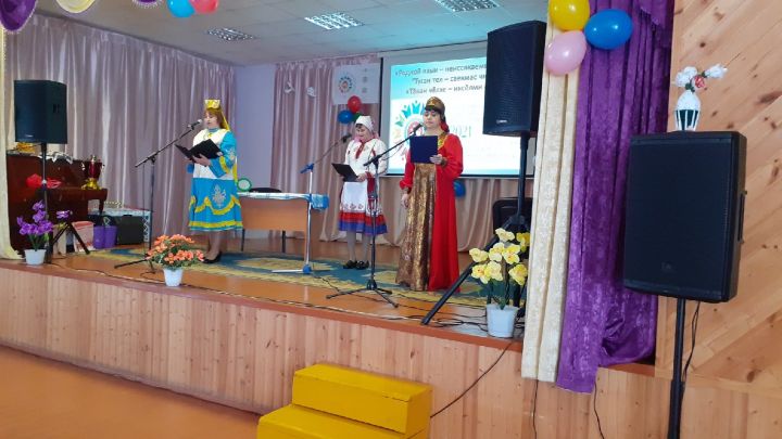 Фоторепортаж: в Ялкынском СДК состоялось первое по району среди СДК и СК открытие Года родных языков и народного единства