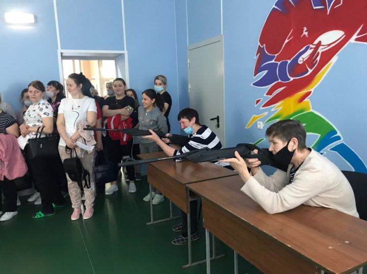 Алексеевские работники общеобразовательных и дошкольных учреждений сдали нормативы ГТО