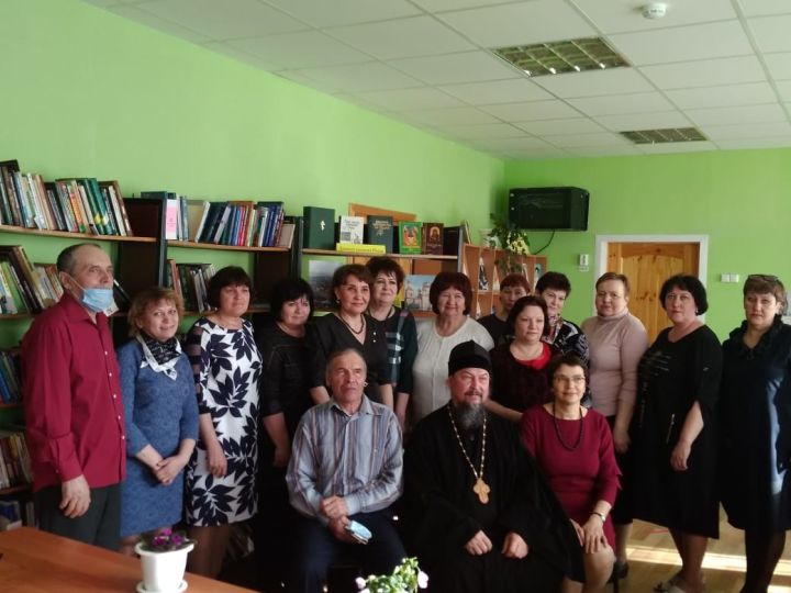 В Алексеевской Центральной библиотеке представили книгу о закрытии церквей