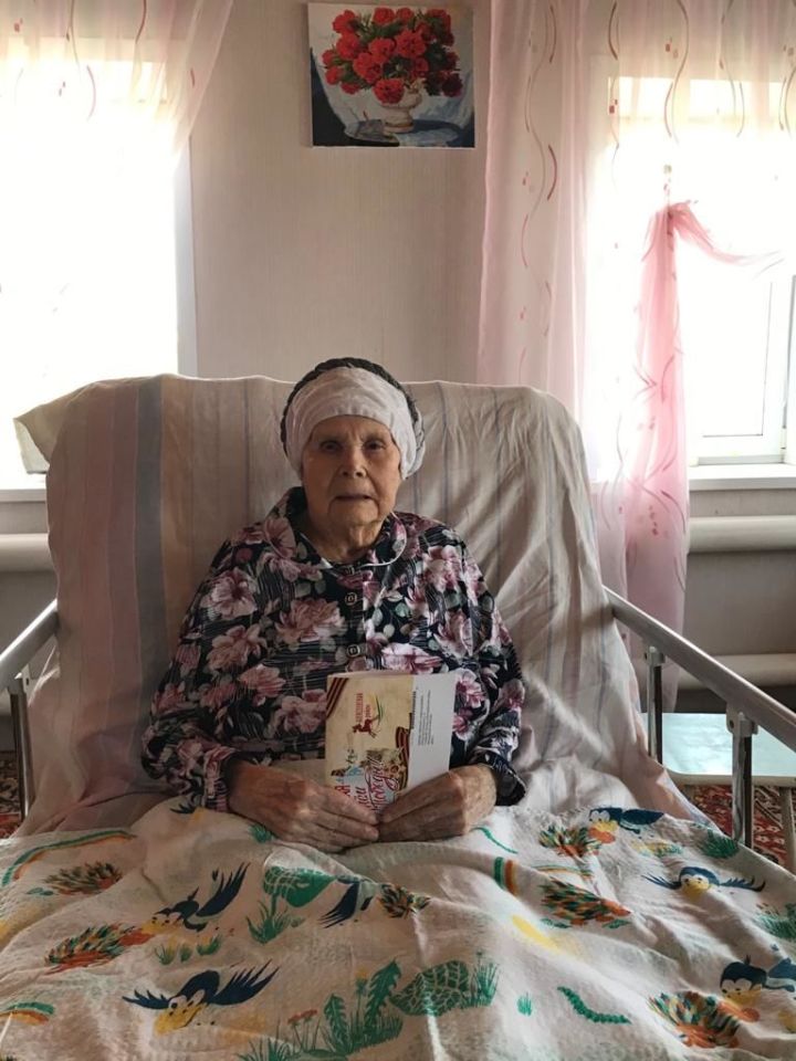 20 мая 98 лет исполняется старейшей жительнице Среднетиганского сельского поселения, Бибинаре Шамсувалеевне Суниевой