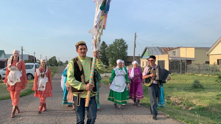 Сбор подарков на Сабантуй прошёл в пгт Алексеевское