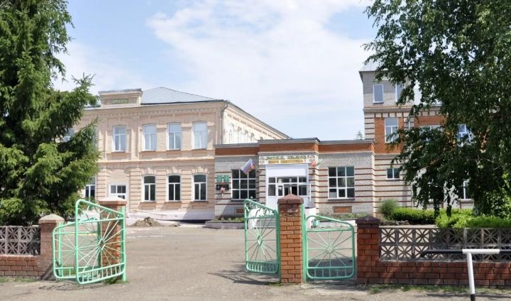 Школу в Билярске капитально отремонтируют, а в Лебедино дошколята переедут в новое здание