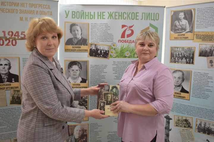 В Алексеевском состоялась церемония передачи книги «У войны не женское лицо….»