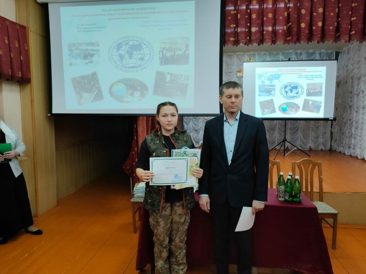 Школьники Алексеевского успешно выступили на Региональной конференции