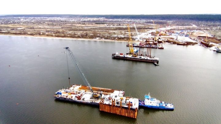 На обходе Нижнекамска и Набережных Челнов приступили к строительству моста через реку Кама