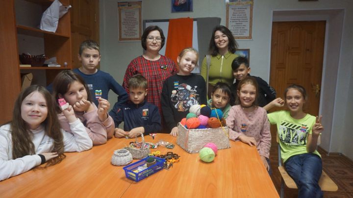 Алексеевский центр детского творчества продолжает реализовывать грант и знакомить молодое поколение с ткацкими традициями