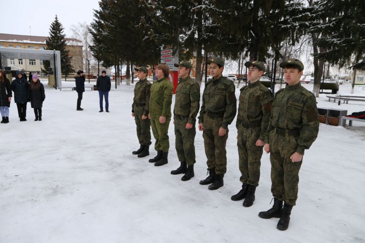 Студенты аграрного колледжа почтили память Героев Отечества