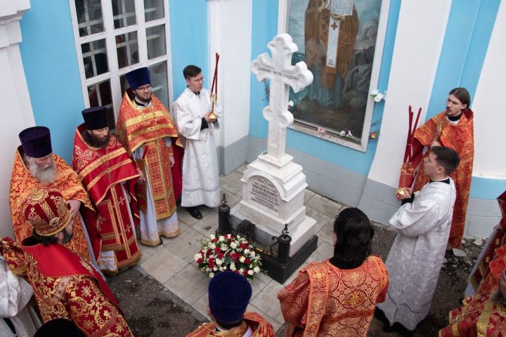 Настоятель храма Воскресения Христова принял участие в мероприятиях посвященных памяти Николая Ильминского