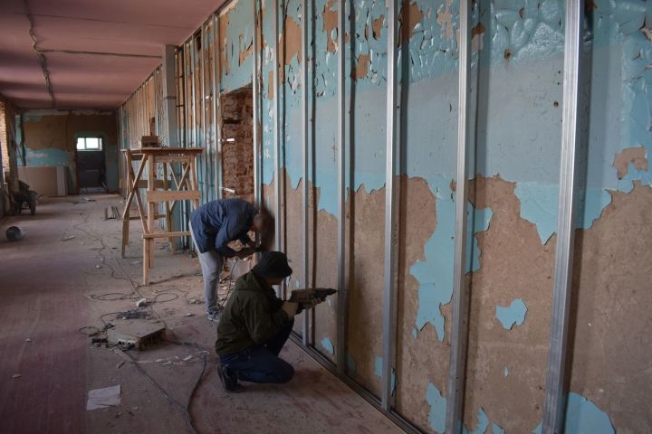 В поселке ведется капитальный ремонт Алексеевской школы №1