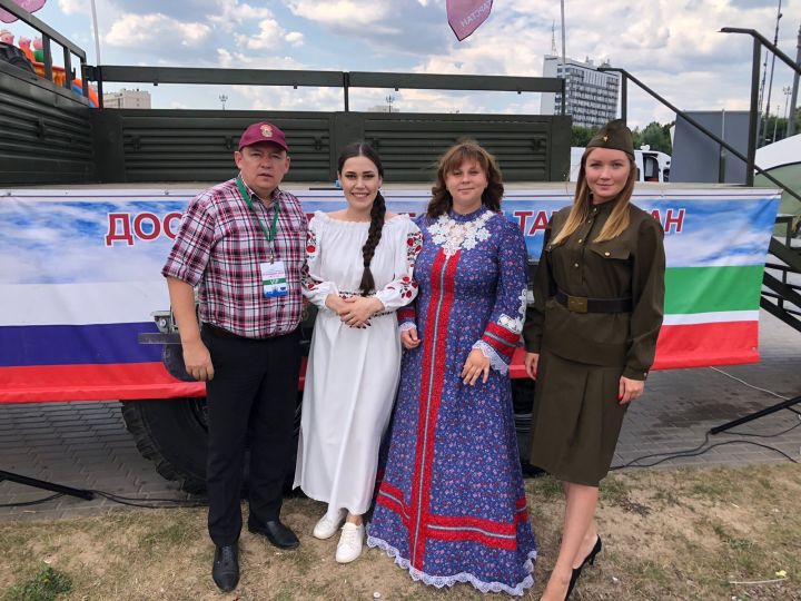 Алексеевские артисты выступили на празднике «Я выбираю небо» в Казани