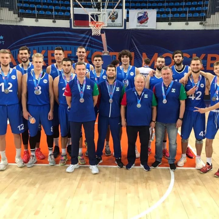 Алексеевск баскетбол мәктәбендә тәрбияләнүче Спартакиаданың көмеш медальләрен яулады.