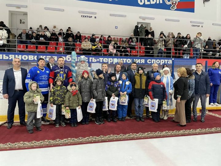 Алексеевские хоккеисты-любители взяли бронзу межрегионального благотворительного турнира