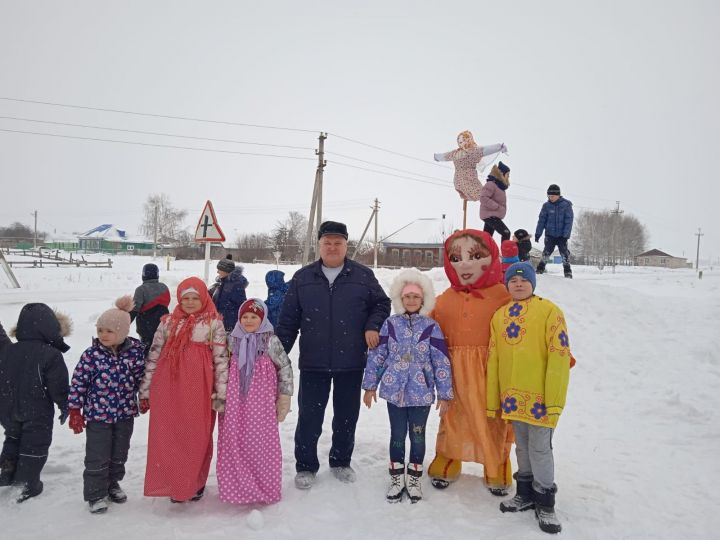 Жители села Шама отметили Широкую Масленицу