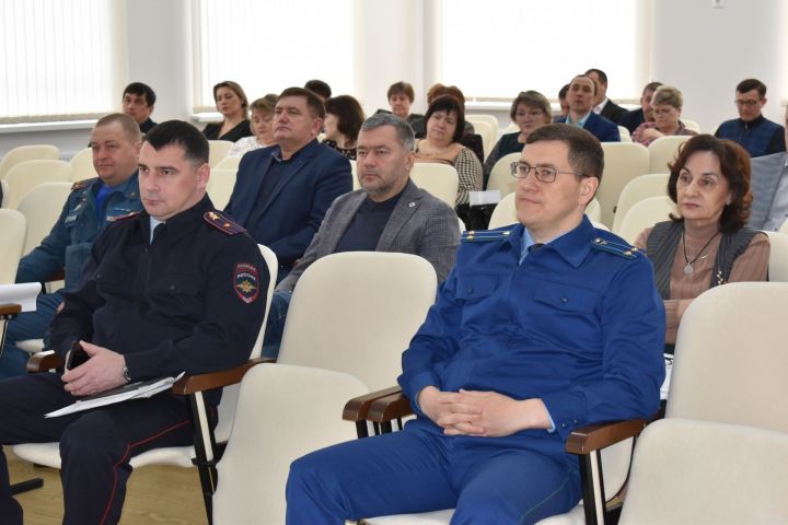 В Алексеевском состоялось внеплановое заседание муниципальной комиссии по БДД