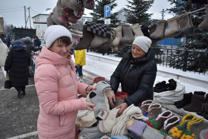 На первой осенней сельхозярмарке казанцы купили продукции на 54 млн рублей