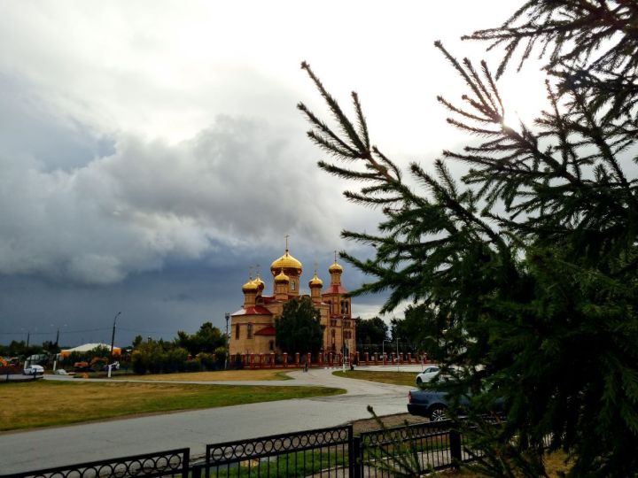 5 сентября в Алексеевском ожидается гроза с кратковременным усилением ветра