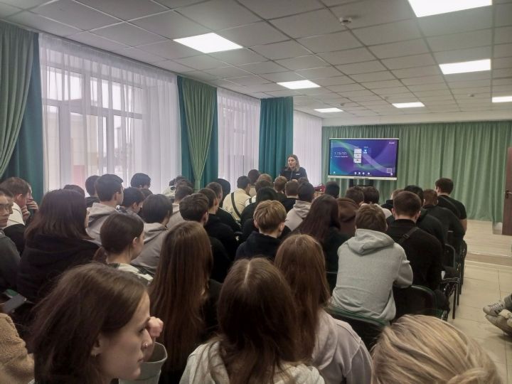 В аграрном колледже прошла встреча с полицейским