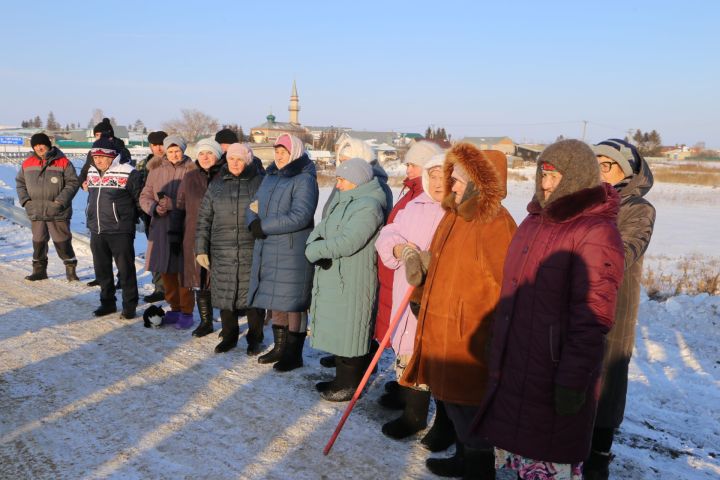 В Нижних Тиганах открыли мост после полной реконструкции