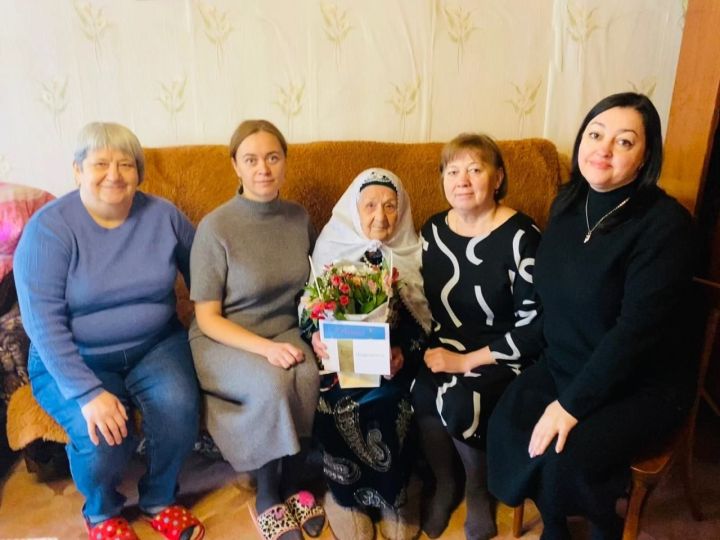 25 декабря отметила 95 лет со дня рождения Хаметова Галия Бадретдиновна