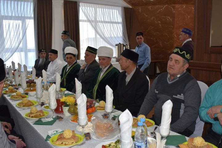 У мусульман начался священный месяц Рамадан